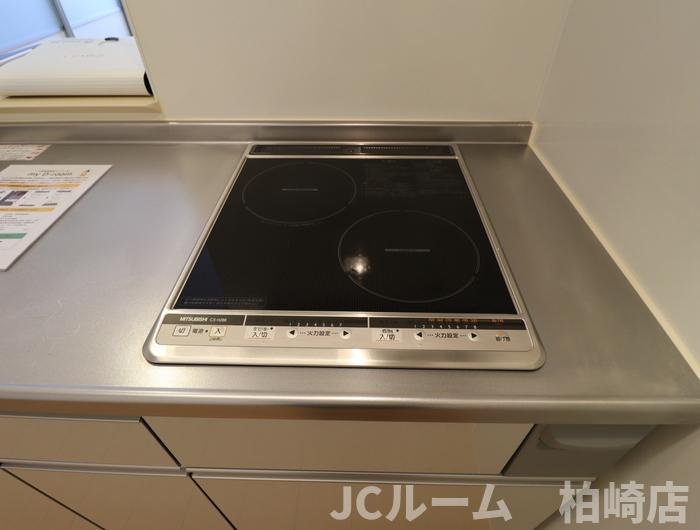 柏崎市比角１丁目のアパートのキッチン