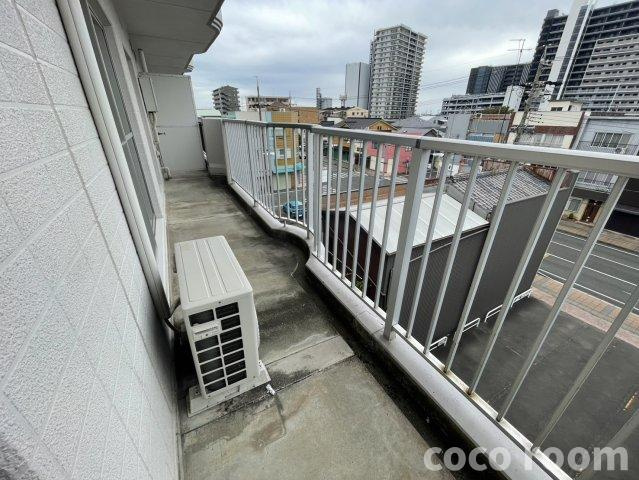 ルミナスのバルコニー