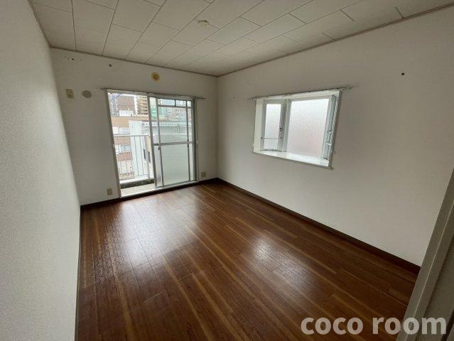 ルミナスの洋室