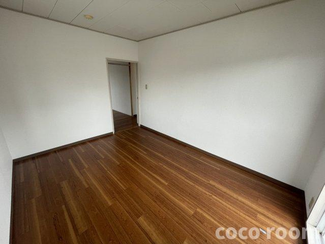 ルミナスの洋室