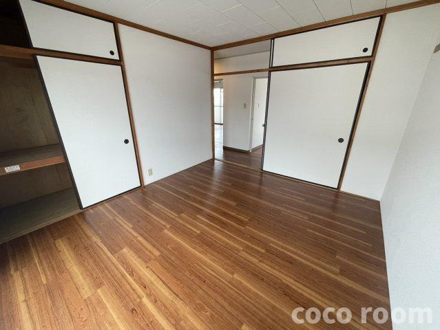 ルミナスの洋室