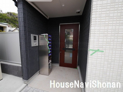 【エントランス】 | La Plage 稲村ガ崎