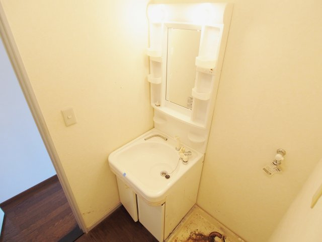 石田アパート３の洗面所