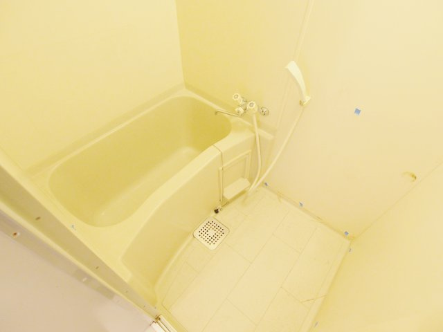 石田アパート３の浴室