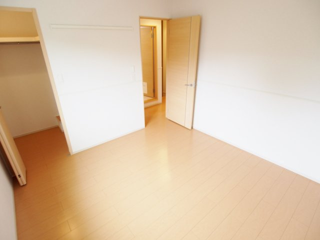 ラ・リューア　Bの洋室