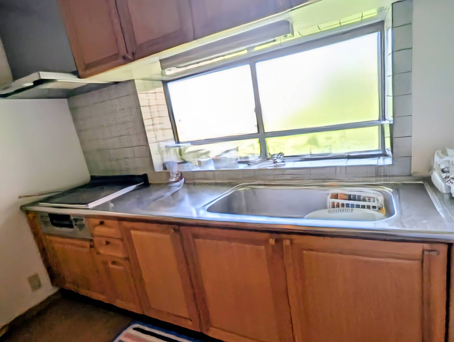 成美町　中古一戸建てのキッチン|システムキッチン
■物件内覧・資金計画相談・住宅ローン相談、リフォーム相談、お問合せ受付中■
※当日・翌日のご内覧、ご相談はお電話でのお問合せがスムーズです！