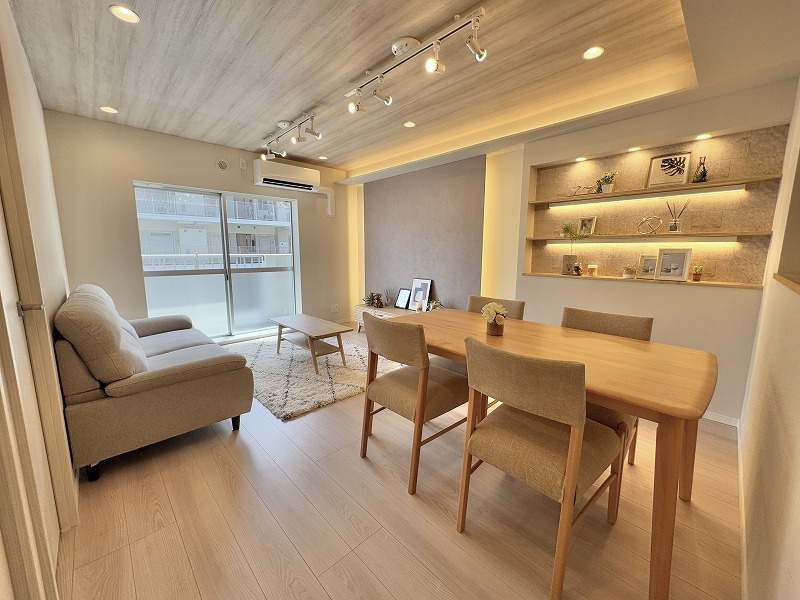 ユニーブル成増A棟の居間・リビング|南東向きのリビングダイニングには優しい日差しが降りそそぎます