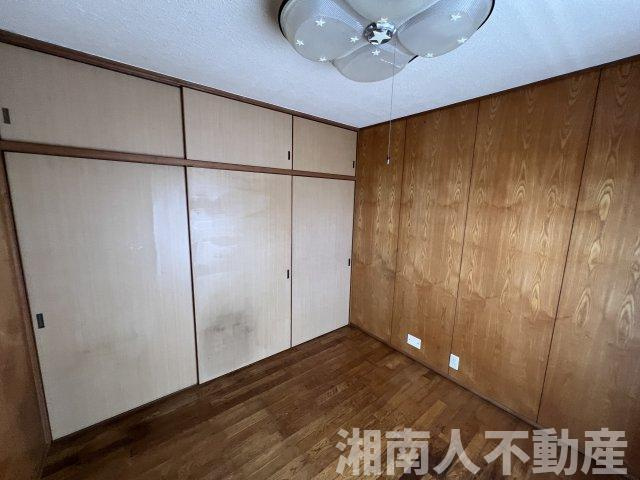 東逗子第2団地９号棟の洋室|ゆったりした洋室です