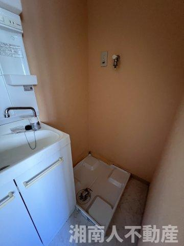 東逗子第2団地９号棟のランドリースペース