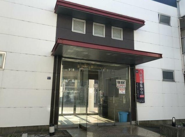 【エントランス】