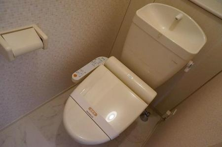 デルニエ　アビテAのトイレ