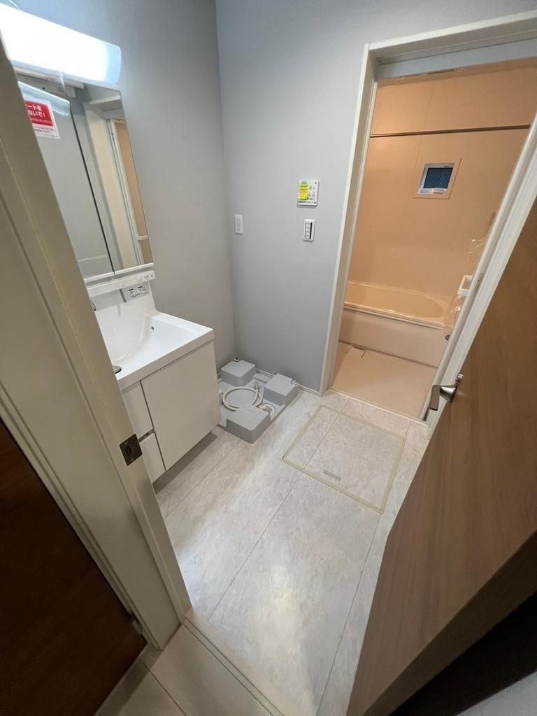 足立区谷在家２丁目の一棟アパート