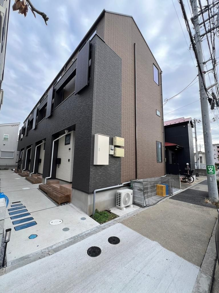 足立区谷在家２丁目の一棟アパートの外観