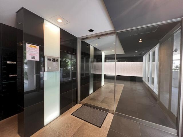 ＡＸＡＳレジデンス目黒東のエントランス|清潔なエントランスです