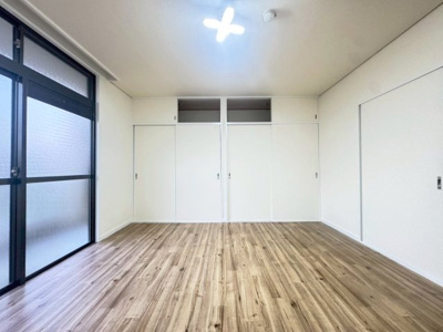 【その他】 | ロイヤルハイツ