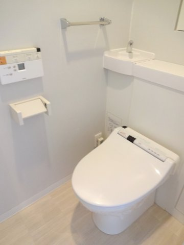 AZ小石川のトイレ|※写真は同タイプの別室になります