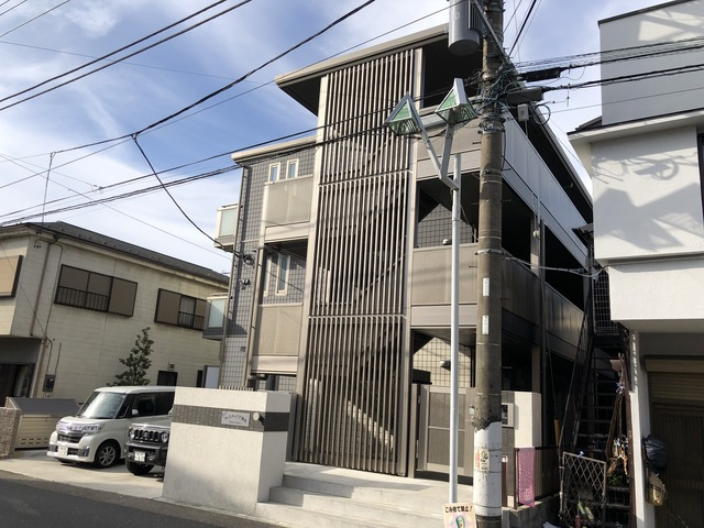 ウィスティリア湘南の駐車場|耐震構造のセキスイハイム施工☆