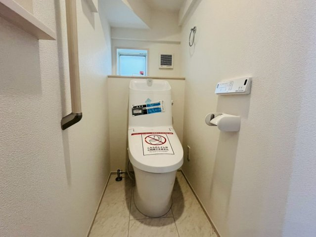 ★★南城市玉城糸数3期-1号棟（全4棟）のトイレ|シンプルで使いやすいトイレです