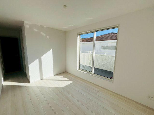 ★★南城市玉城糸数3期-1号棟（全4棟）の洋室|個人の部屋や寝室として使える洋室です