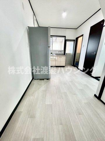 寝屋川市木屋町一戸建の居間・リビング