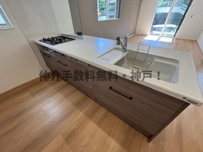 【キッチン】 | 神戸市西区秋葉台2丁目　新築戸建　仲介手数料無料！ | キッチンです