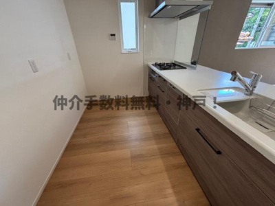 【キッチン】 | 神戸市西区秋葉台2丁目　新築戸建　仲介手数料無料！ | キッチンです