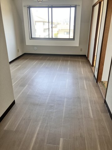 レジデンスカワモトの居間・リビング