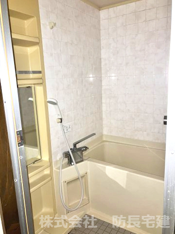 レジデンスカワモトの浴室