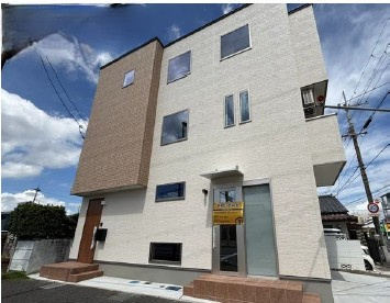 守山市今宿４丁目の住宅付店舗戸建