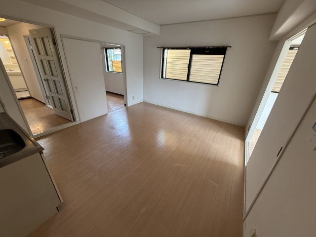 エスポワール曽根の居間・リビング