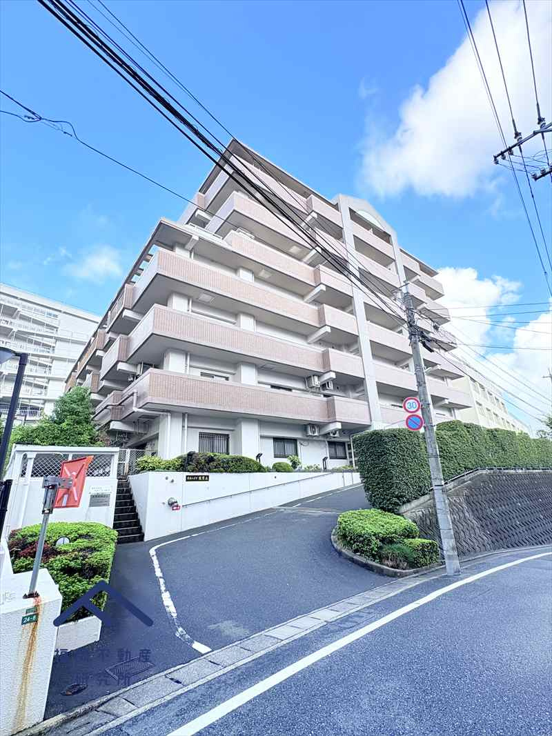 ネオハイツ筑紫丘の外観