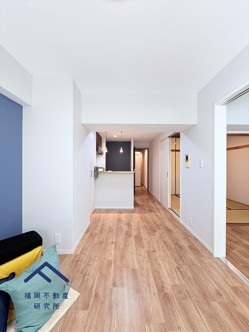 ネオハイツ筑紫丘の居間・リビング