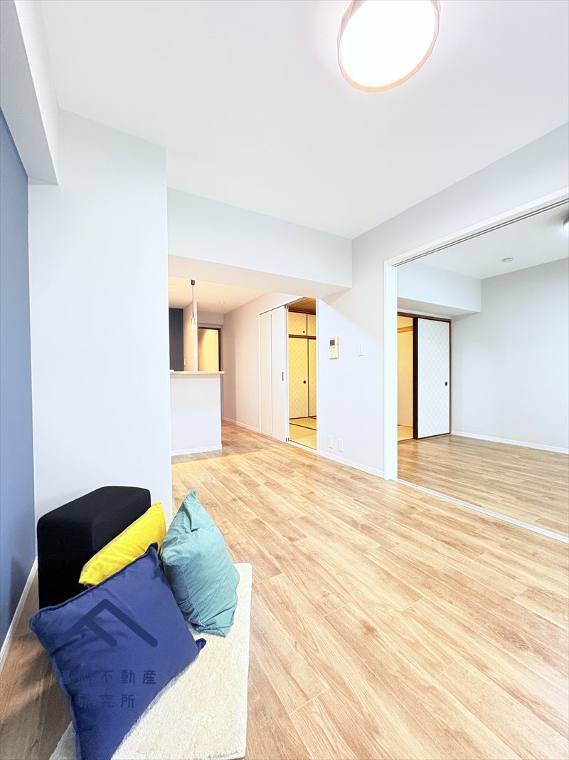 ネオハイツ筑紫丘の居間・リビング