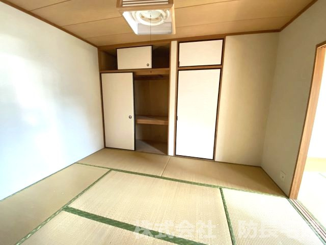 レジデンスカワモトの和室