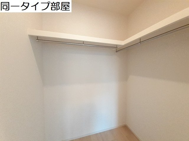 スリージェメゾン　Ⅰの収納|小物を収納するのに便利です