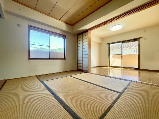 サントノーレ介良の和室|約６帖の和室です。開放感のある和室でゆったりとくつろぐことができます。