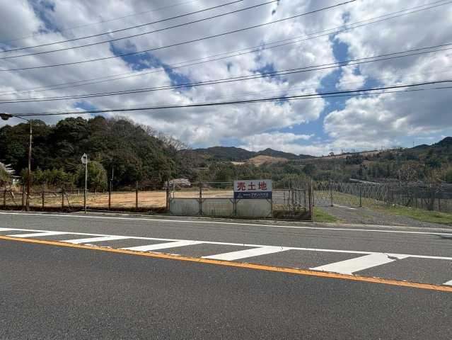 吉田土地の外観