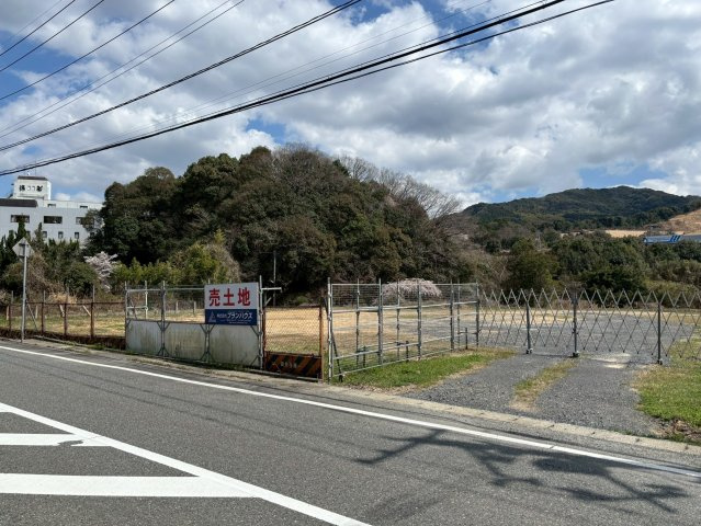吉田土地の外観
