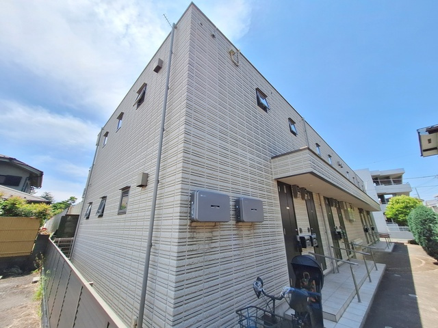 Raffles House