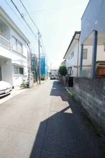 【前面道路含む現地写真】