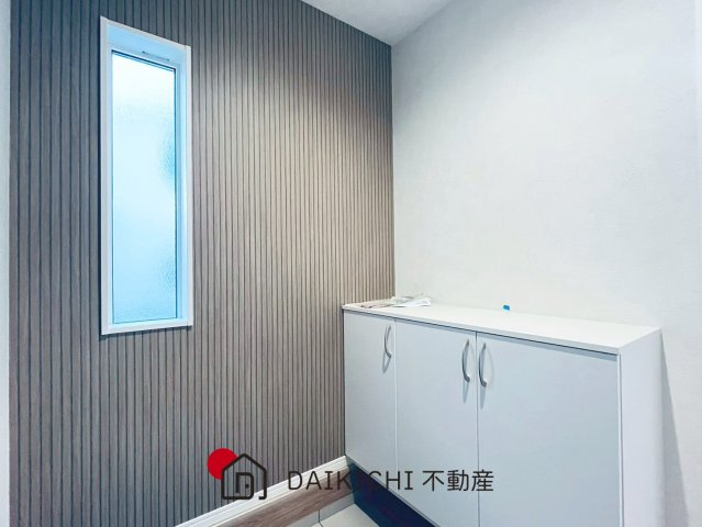 【玄関】 | 鴻巣市天神第5期　ワイウッドコート　新築戸建　全4棟　2号棟