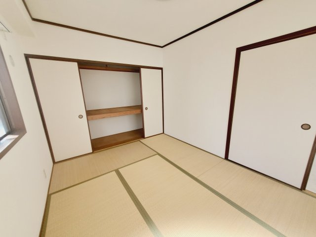 シャトー宝塚の寝室