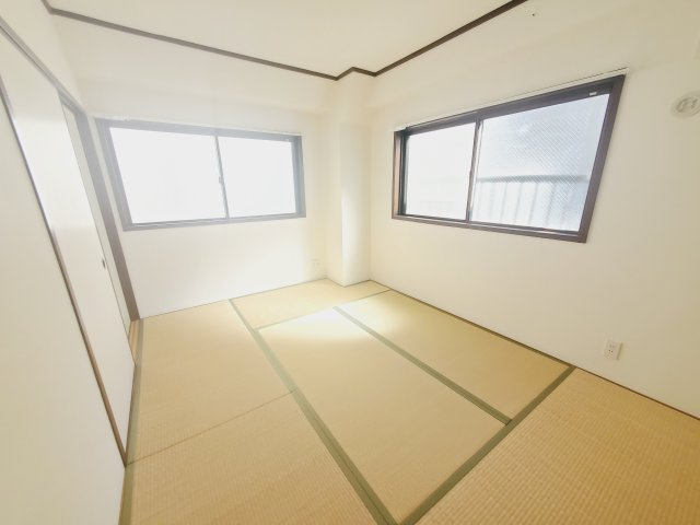 シャトー宝塚の寝室