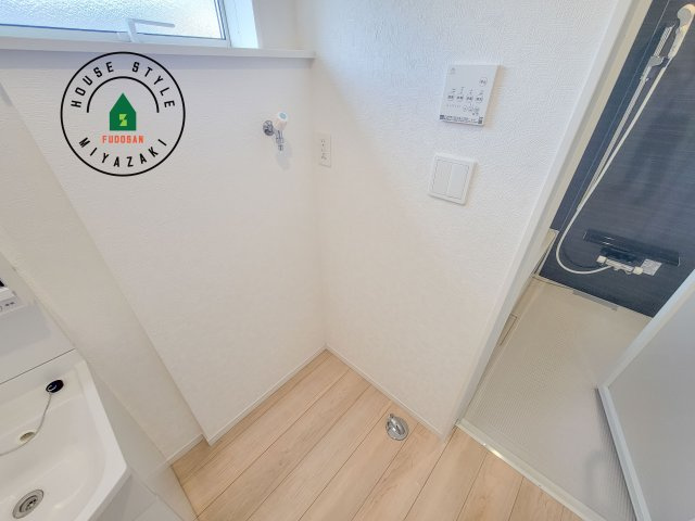 宮崎市下北方町第6-2棟（2号棟）の設備|ランドリースペースとなります。広々して有効的にご使用できます。 