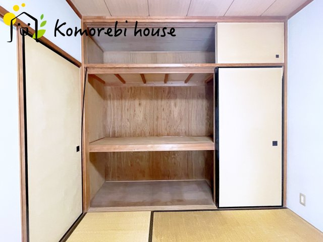 ワコーレ・ロイヤルガーデン・北本A棟の収納|【リフォーム相談承ります】和室の天袋付き収納です。大容量なのでお布団はもちろん、色々なものを収納いただけるかと思います。クローゼットへの用途変更もご相談ください。