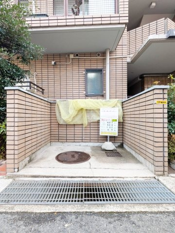 朝日プラザ魚崎北町のエントランス