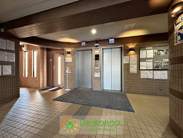 チサンマンション幸手のエントランス