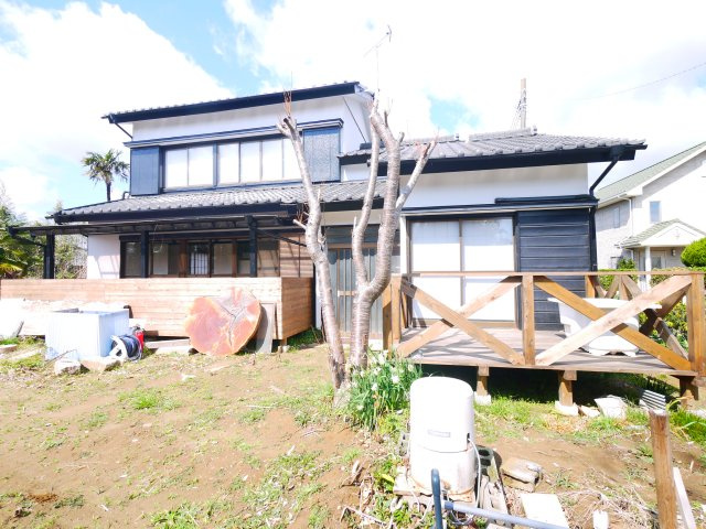 山武市井之内　中古戸建の外観|内外装リフォーム済み令和7年1月敷地約229坪ドックランバーベキュー海岸徒歩約5分サーフィンの拠点に