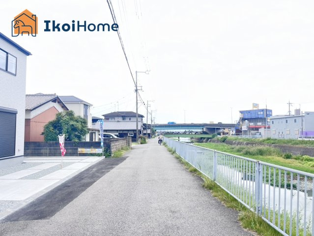 明石市魚住町西岡10期2号棟　新築戸建の前面道路含む現地写真|【ホームページに現地動画掲載中】●年中無休：当日予約可●神戸市、明石市初。契約前に新築の住宅診断実施