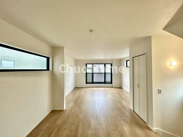 葛飾区柴又3丁目新築分譲住宅の居間・リビング|リビングダイニング